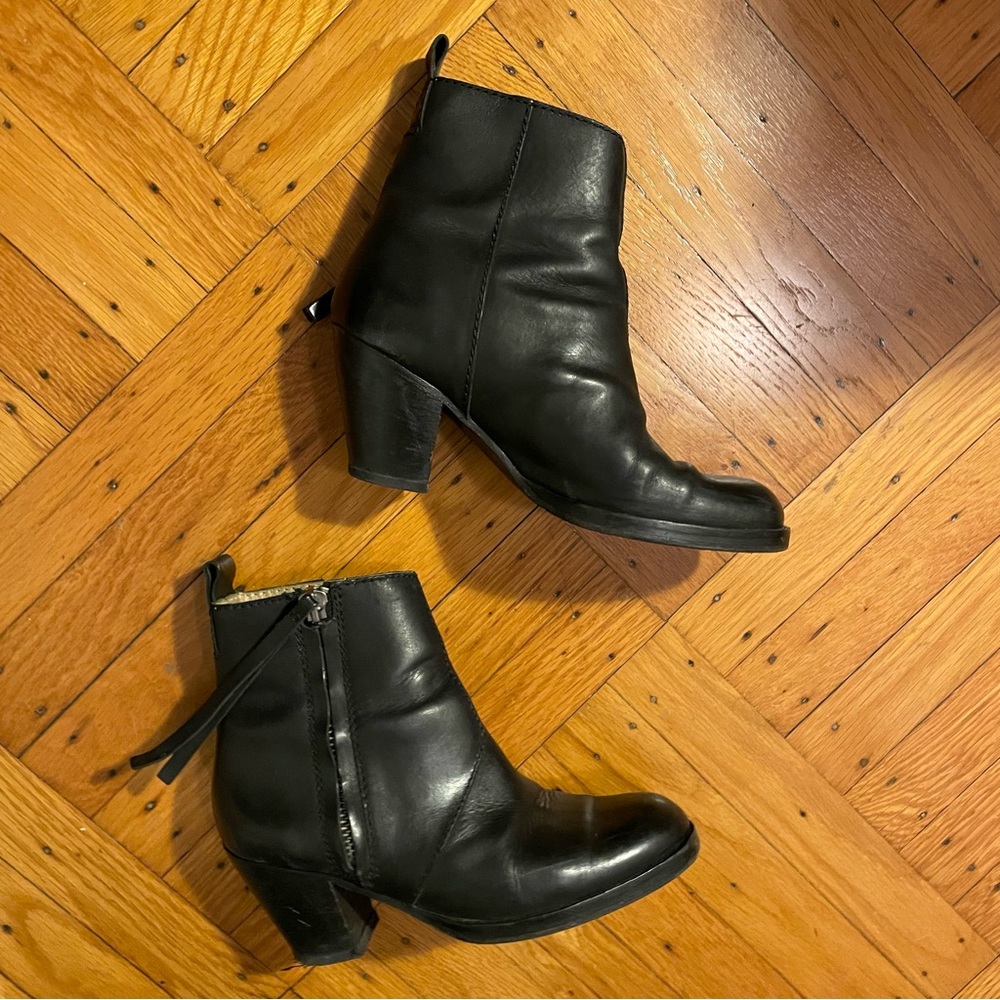 Acne Pistol Boots size 37
